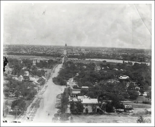 File:View of Austin looking north from South Congress, c. 1908.png