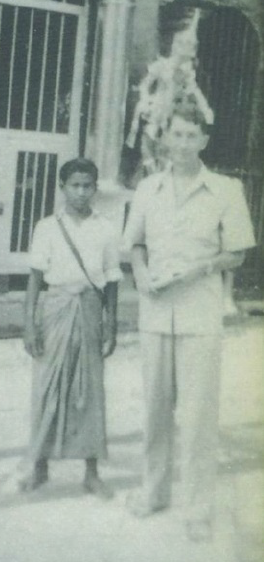 File:Michael Davidson and Maung Tay Ba at the Shwedagon Pagoda in Rangoon, Burma (1949).png