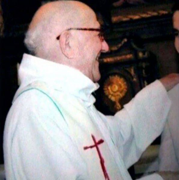 File:Roger Matassoli 836x841.jpg