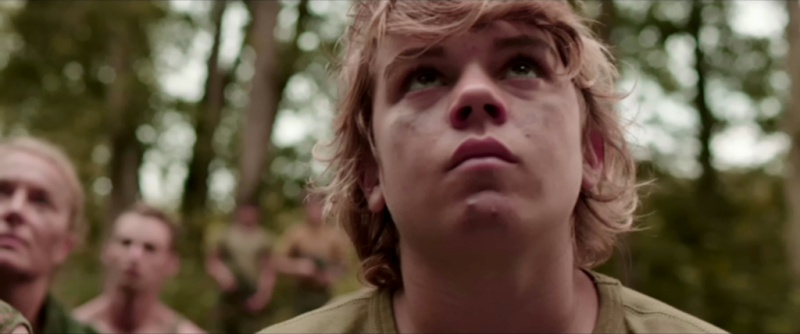 File:Au nom du fils 12m00s 1024x428.jpg