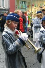 Thumbnail for File:17. mai- Boy playing trumpet.JPG