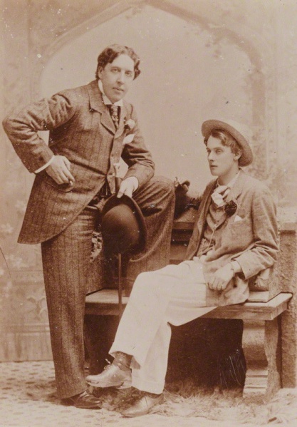 File:Oscar Wilde and Alfred Douglas, 1893.jpg