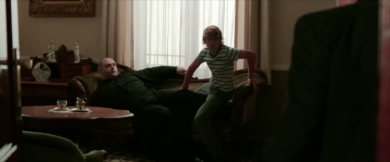 File:Au nom du fils 32m55s 1024x428.jpg